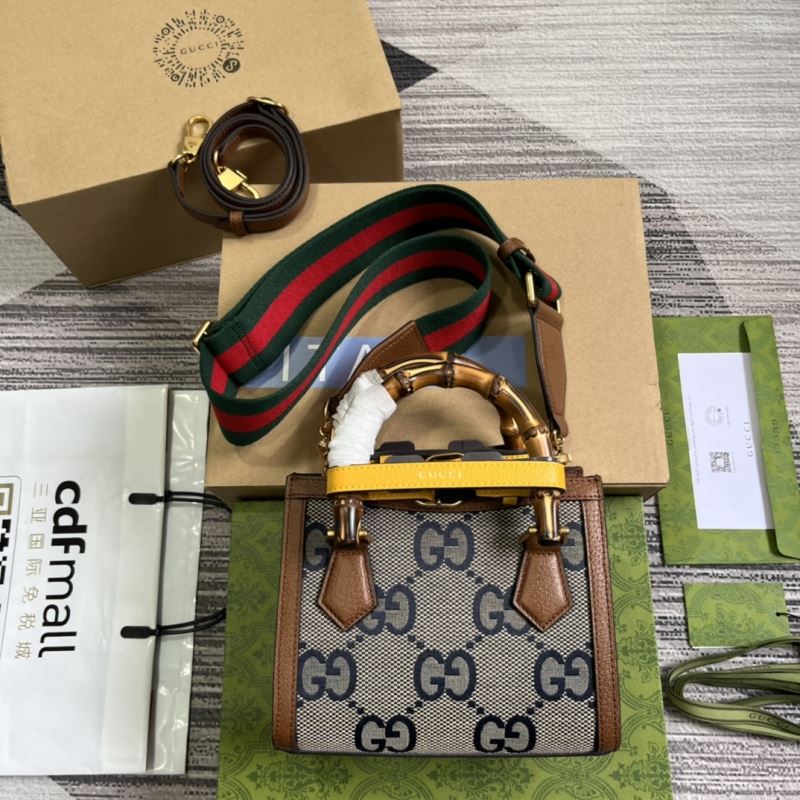 Gvc*1 tote bags